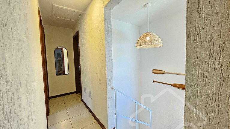 Casa com piscina em condomínio na Rasa