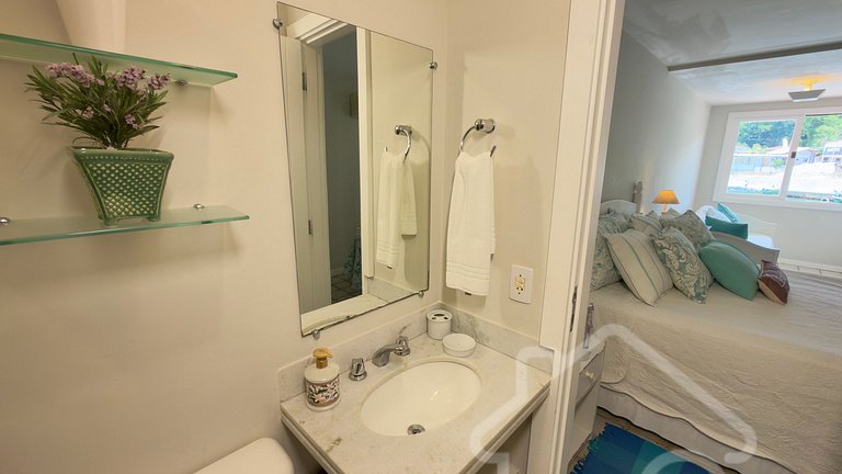 Casa de Luxo com Cais e Piscina – Angra dos Reis