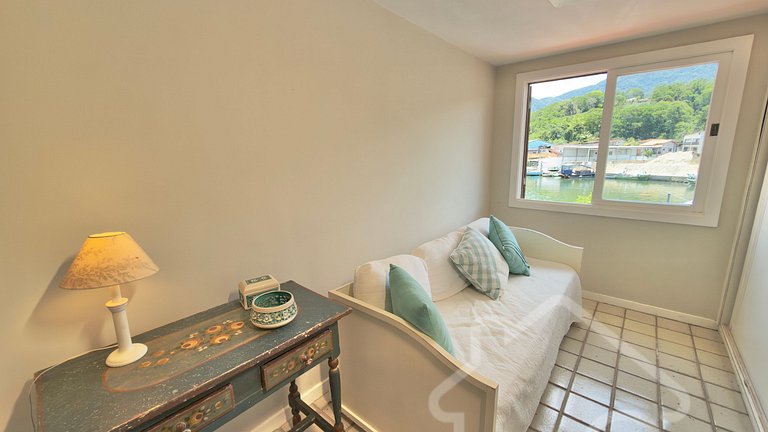 Casa de Luxo com Cais e Piscina – Angra dos Reis