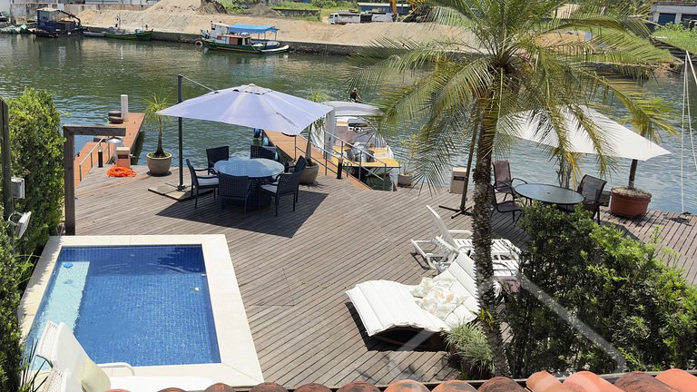 Casa de Luxo com Cais e Piscina – Angra dos Reis