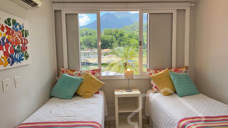 Casa de Luxo com Cais e Piscina – Angra dos Reis