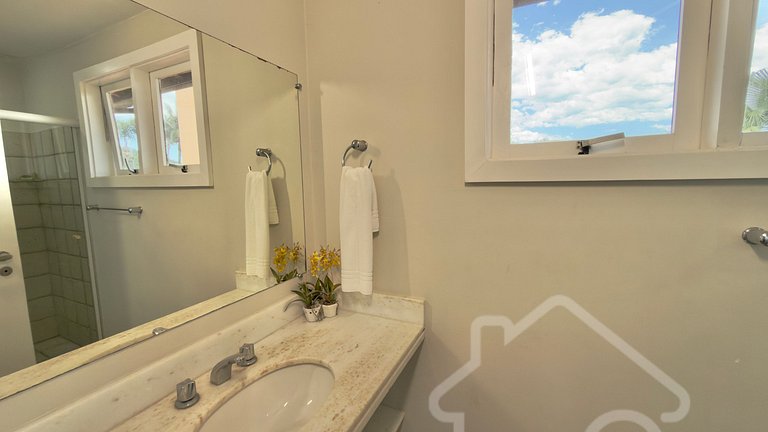 Casa de Luxo com Cais e Piscina – Angra dos Reis