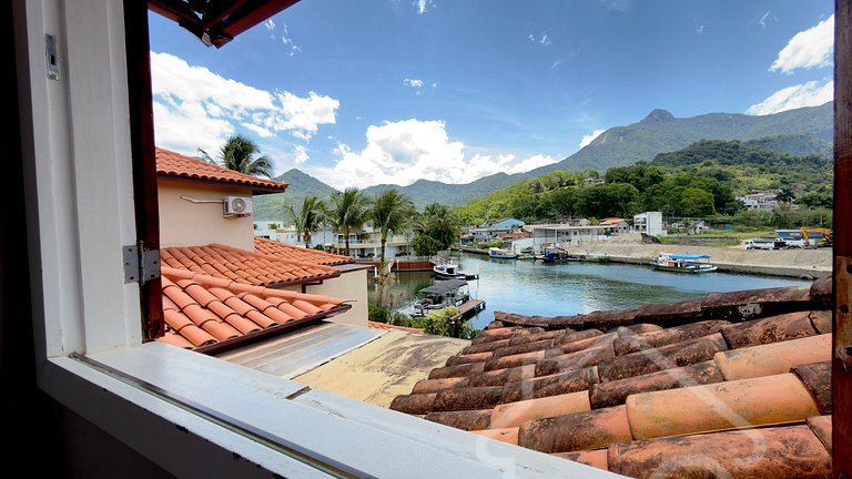 Casa de Luxo com Cais e Piscina – Angra dos Reis