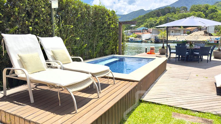 Casa de Luxo com Cais e Piscina – Angra dos Reis