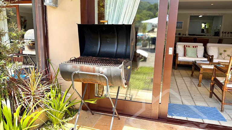 Casa de Luxo com Cais e Piscina – Angra dos Reis