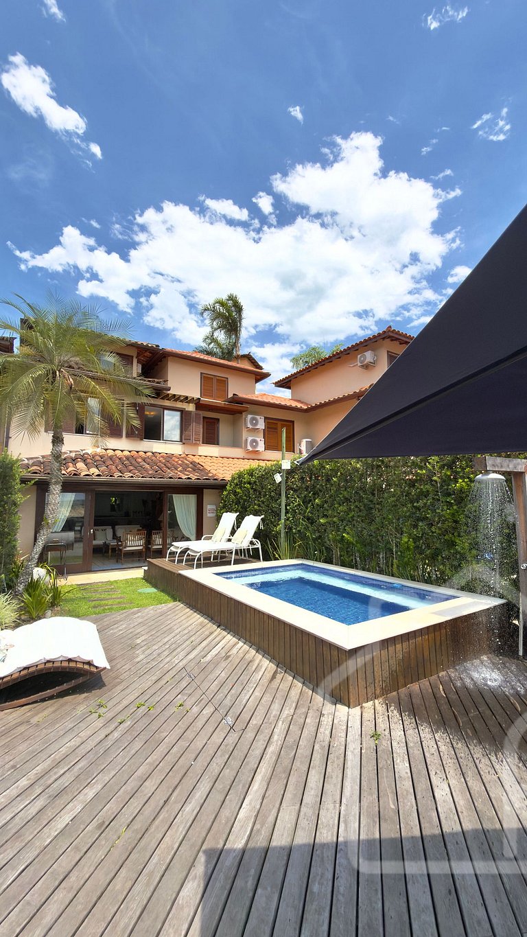 Casa de Luxo com Cais e Piscina – Angra dos Reis