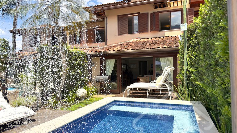 Casa de Luxo com Cais e Piscina – Angra dos Reis