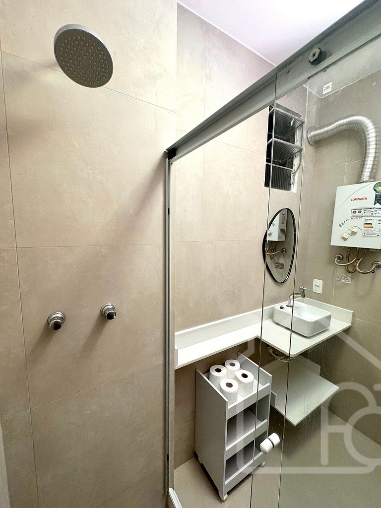 Apto Reformado em Copacabana