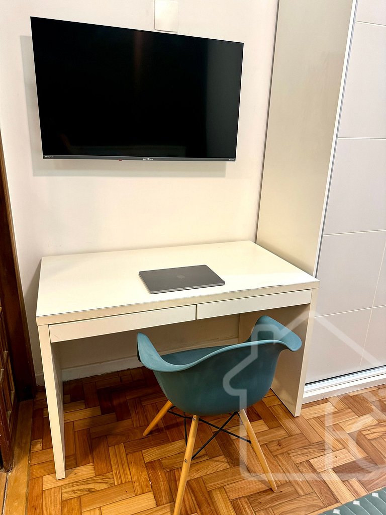 Apto Reformado em Copacabana