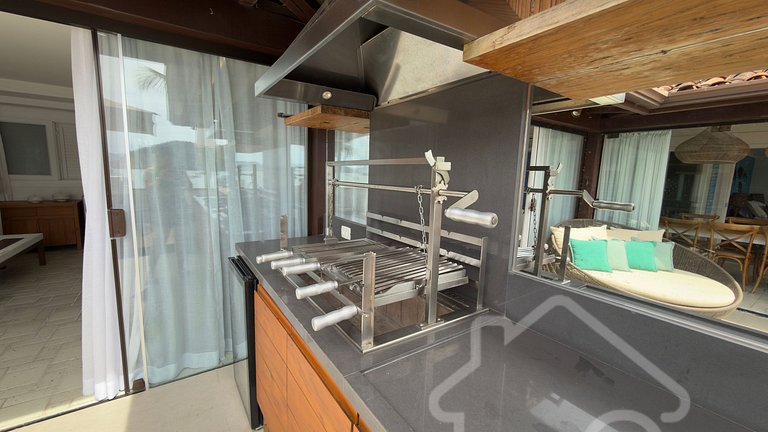 Cobertura de Luxo Pé na Areia em Angra