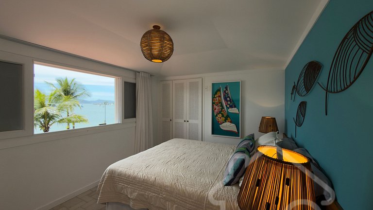 Cobertura de Luxo Pé na Areia em Angra