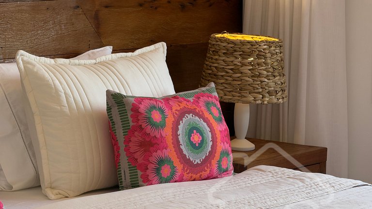 Cobertura de Luxo Pé na Areia em Angra