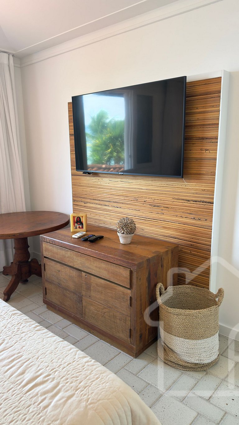 Cobertura de Luxo Pé na Areia em Angra