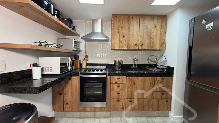 Cobertura de Luxo Pé na Areia em Angra