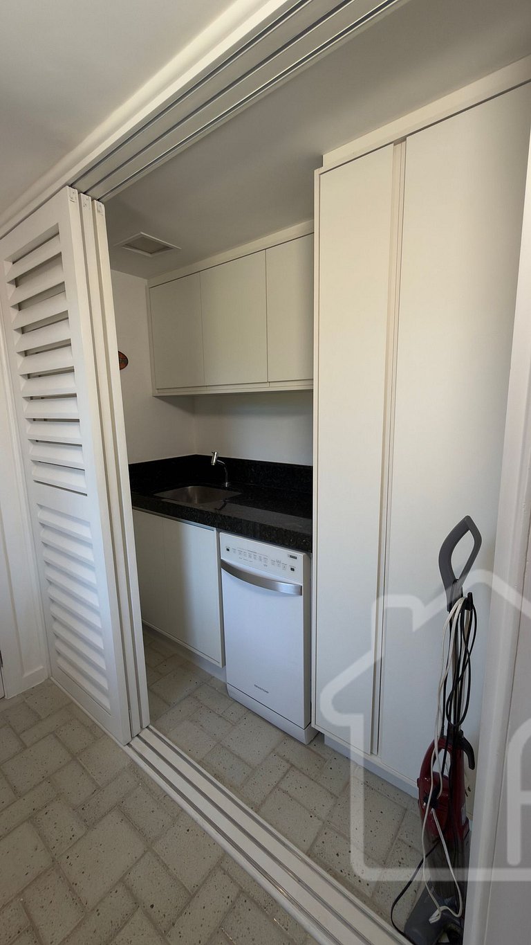 Cobertura de Luxo Pé na Areia em Angra