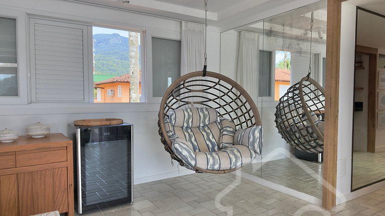 Cobertura de Luxo Pé na Areia em Angra