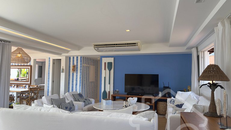 Cobertura de Luxo Pé na Areia em Angra