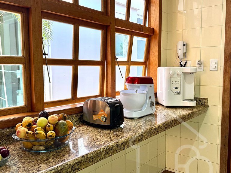 Casa com piscina no Vale dos Pinheiros