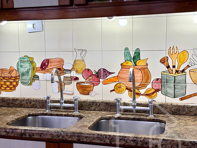 Casa com piscina no Vale dos Pinheiros