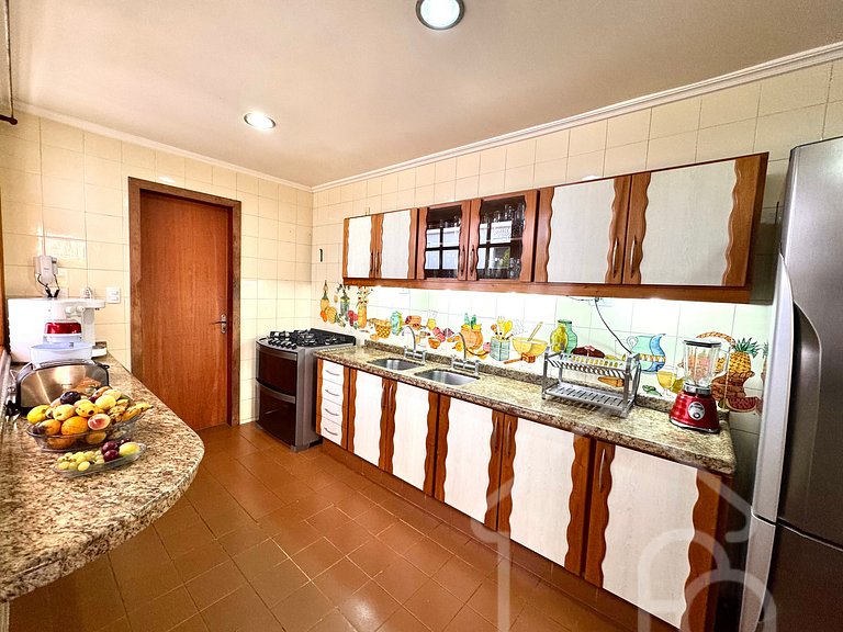 Casa com piscina no Vale dos Pinheiros