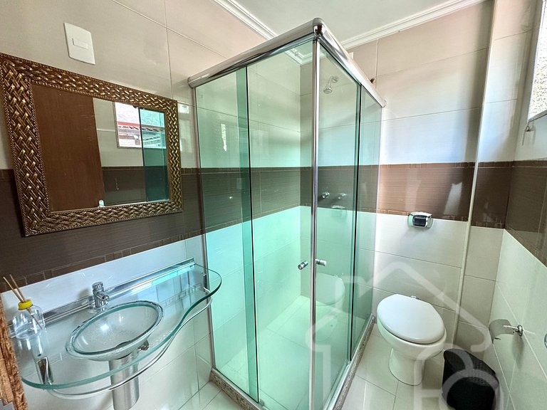 Casa com piscina no Vale dos Pinheiros