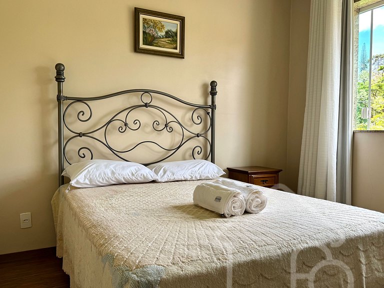 Casa com piscina no Vale dos Pinheiros