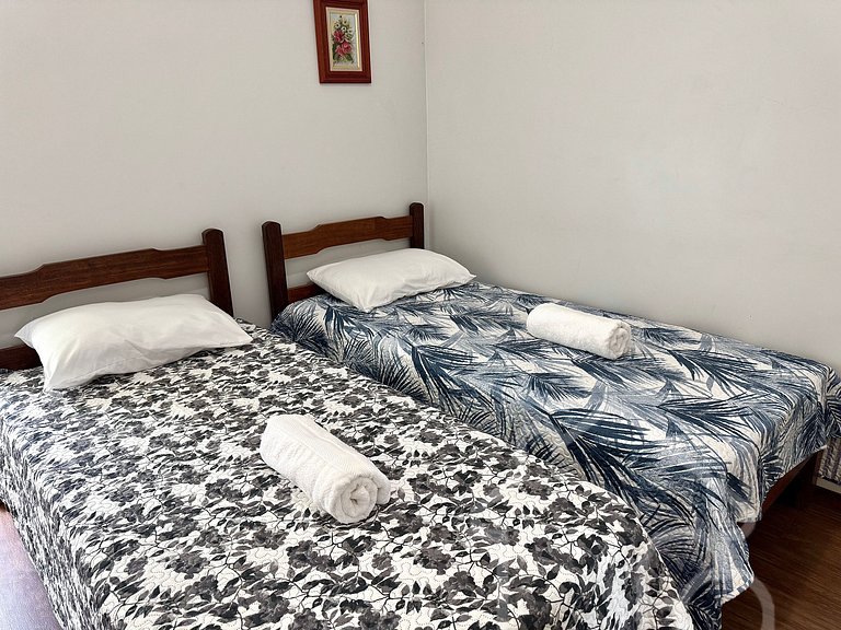 Casa com piscina no Vale dos Pinheiros