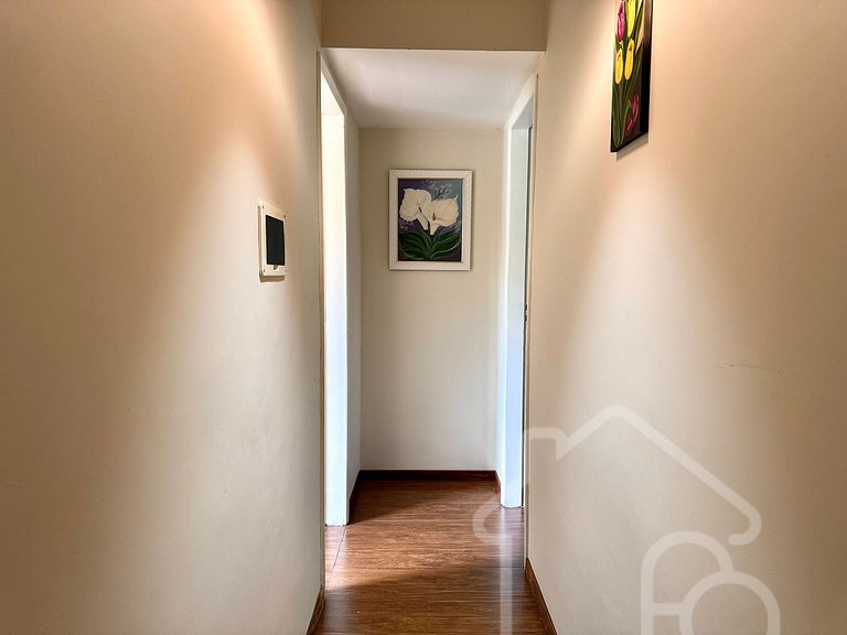 Casa com piscina no Vale dos Pinheiros