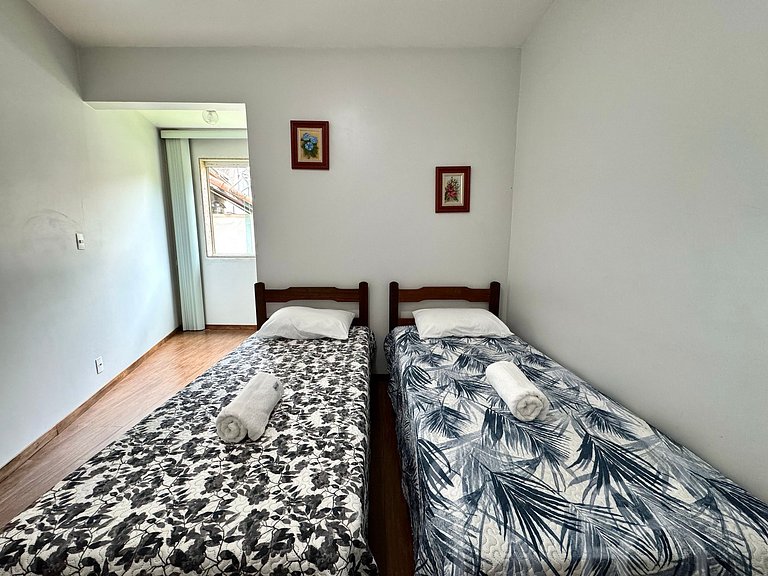 Casa com piscina no Vale dos Pinheiros