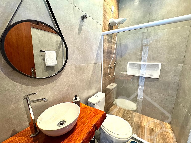 Chalé com Área Gourmet Incrível e Jacuzzi