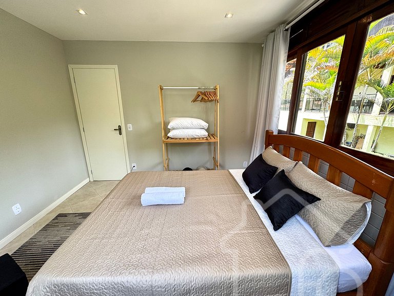 Chalé com Área Gourmet Incrível e Jacuzzi