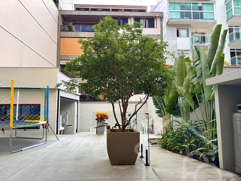 Casa familiar com área gourmet e espaço kids