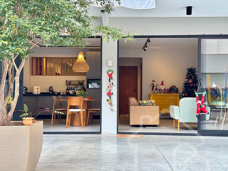 Casa familiar com área gourmet e espaço kids