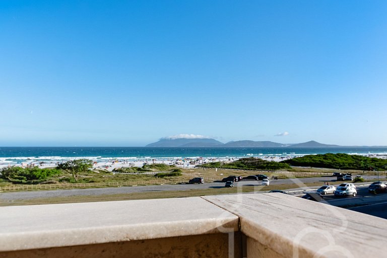 Apartamento de Frente para a Praia do Forte