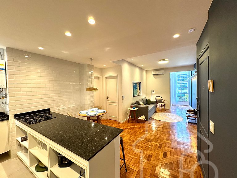 Apê Novinho em Ipanema • Completo e Confortável