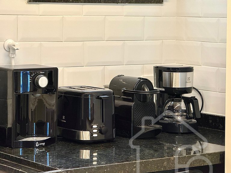 Apê Novinho em Ipanema • Completo e Confortável