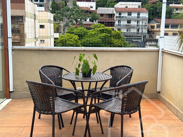 Cobertura com Área Gourmet na Alberto Braune