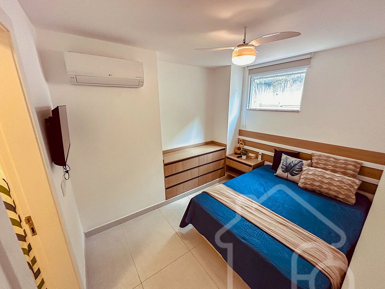 Casa na Ferradura com Piscina Privativa