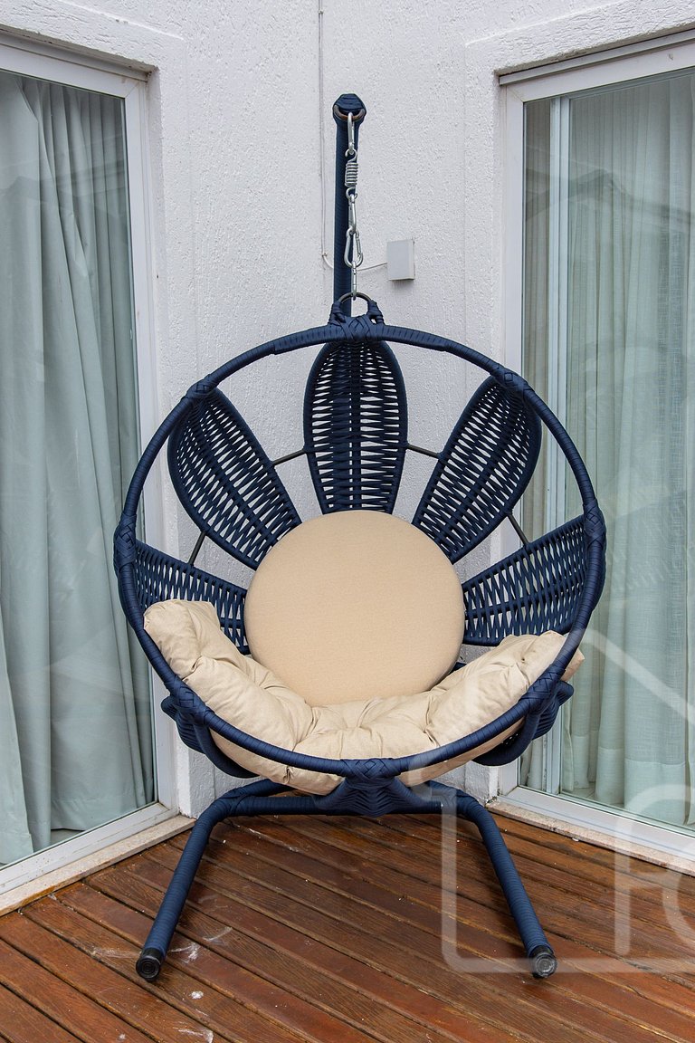 Casa na Ferradura com Piscina Privativa