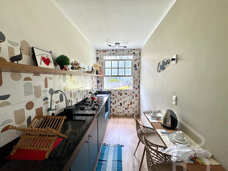 Apartamento reformado e moderno no Serraville