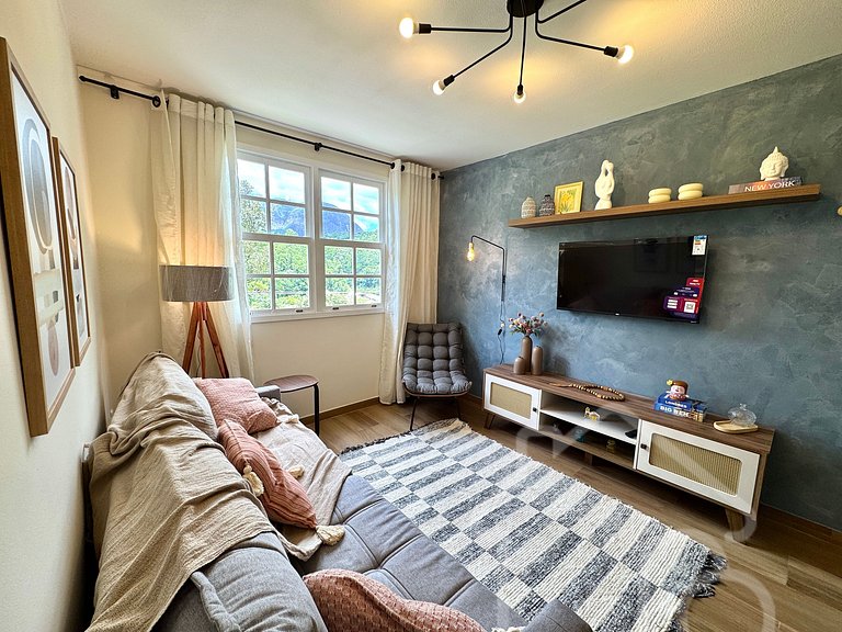 Apartamento reformado e moderno no Serraville