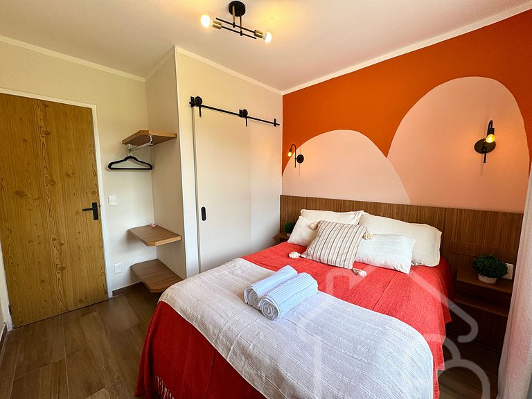 Apartamento reformado e moderno no Serraville