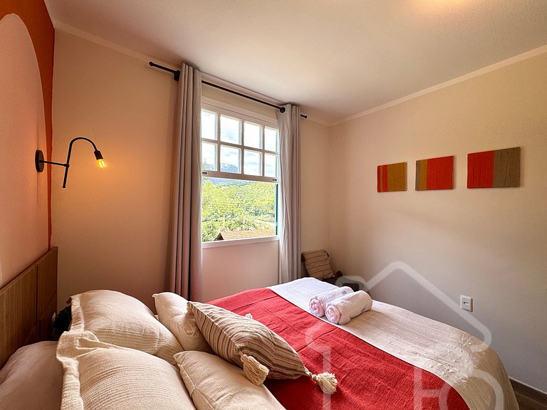 Apartamento reformado e moderno no Serraville