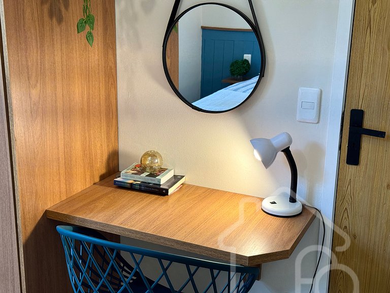 Apartamento reformado e moderno no Serraville