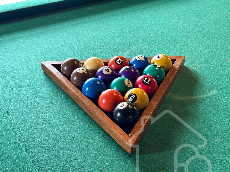 Casa Espaçosa em Mury | Até 20 Hóspedes