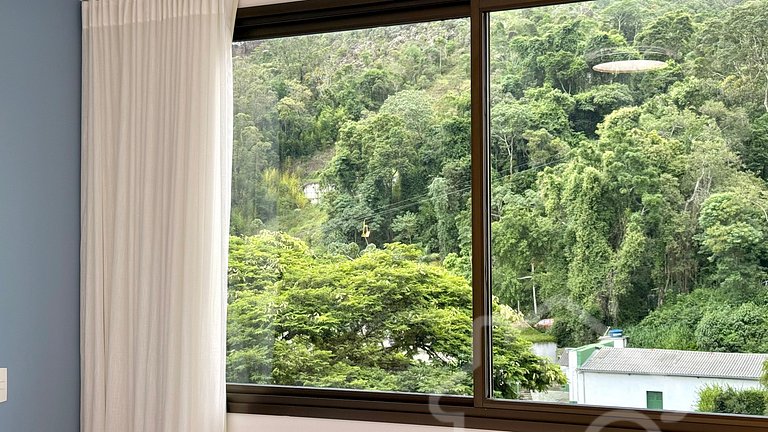 Apartamento com Vista para o Teleférico