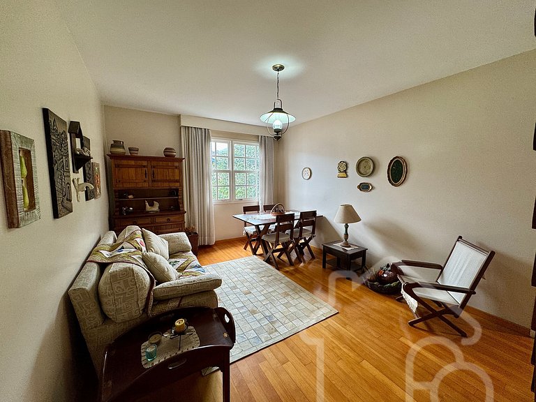 Apartamento aconchegante em Olaria com piscina