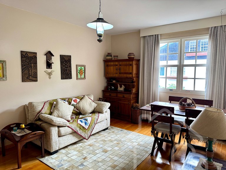 Apartamento aconchegante em Olaria com piscina