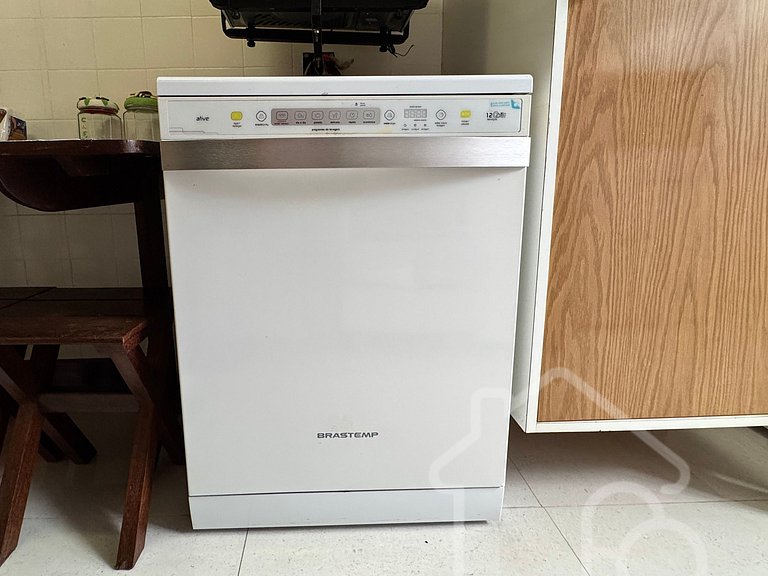 Apartamento aconchegante em Olaria com piscina