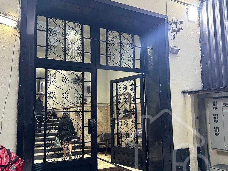 Apartamento com vista para os Arcos da Lapa